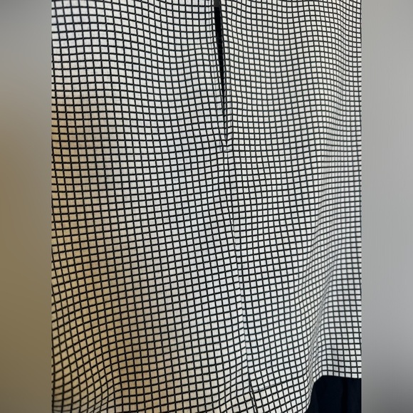 BCBGeneration Black White Checkered Short Sleeve Blouse Size S - Picture 14 of 17